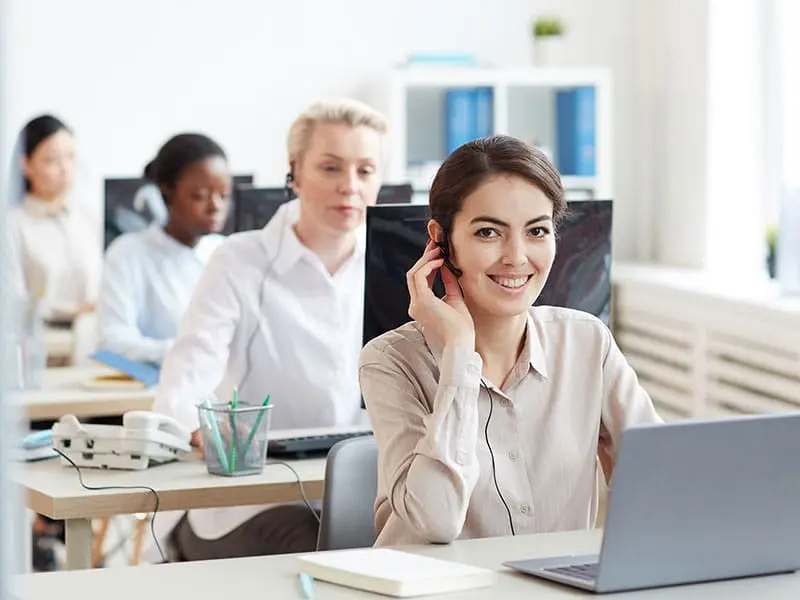 Tu asistente virtual con IA, disponible 24 horas al día, los 7 días de la semana.